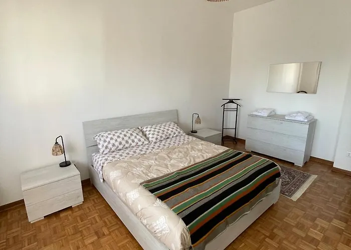 דירה Panoramic Over Center ראבנה