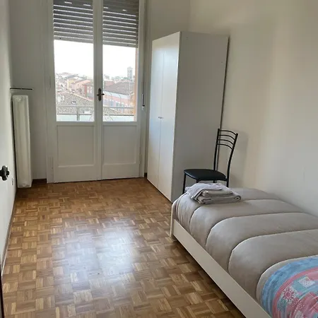 Panoramic Over Center Apartment *